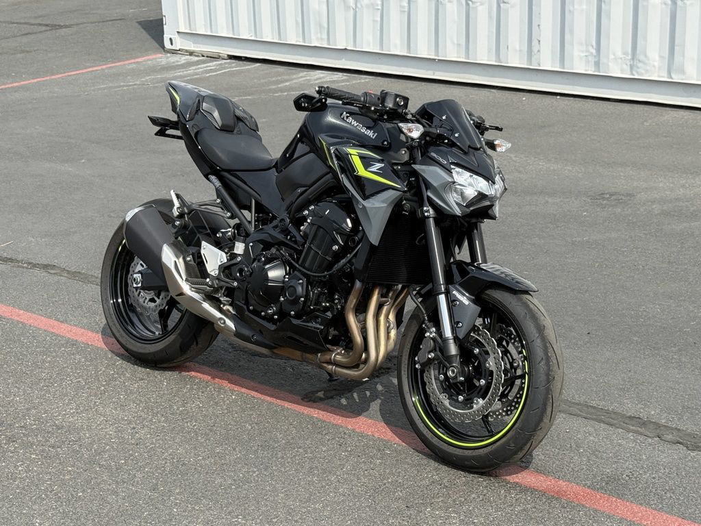 2024 Kawasaki Z900 ABS Metallic Spark BlackMetallic Matte Dark Gray ABS in Kennewick, WA