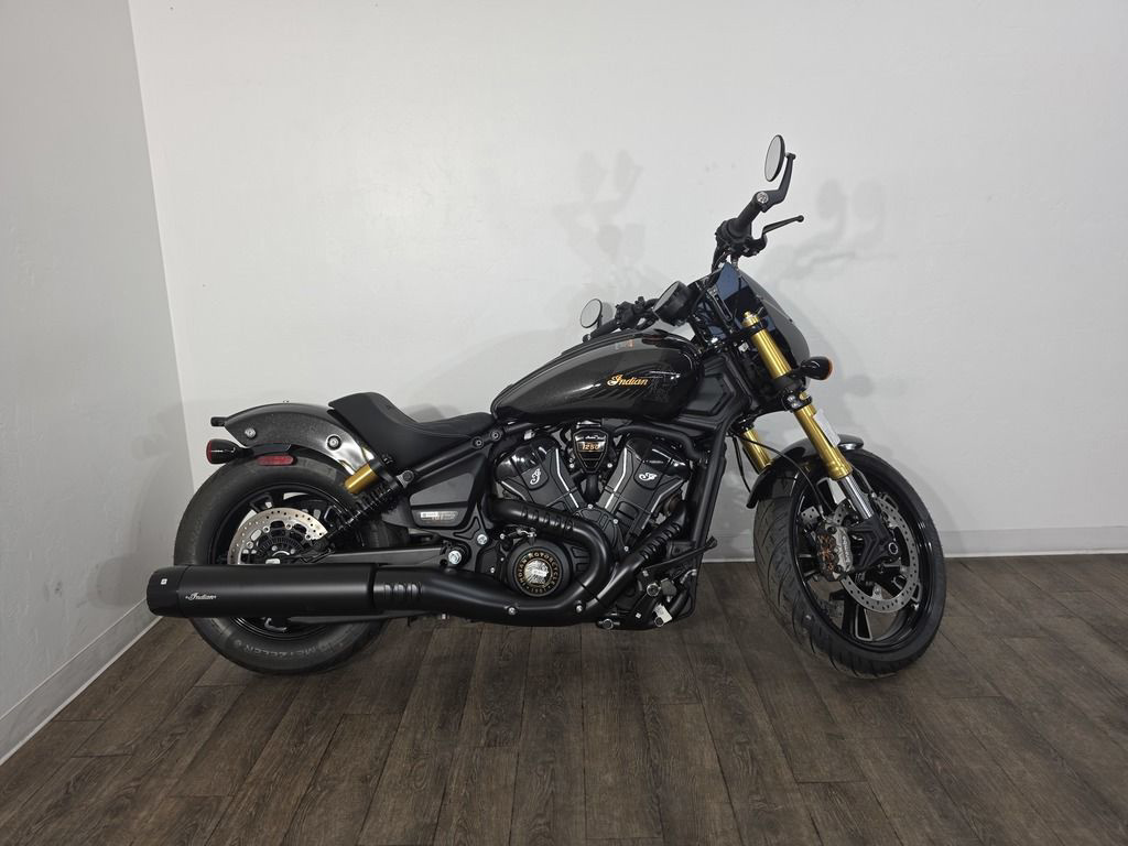 2026 Indian 101 Scout Black Crystal With Super Graphite BASE in Tucson, AZ