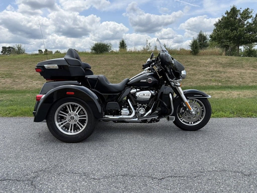 2024 Harley-Davidson Trike FLHTCUTG - Tri Glide Ultra ULTRA CLASSIC® in Winchester, VA