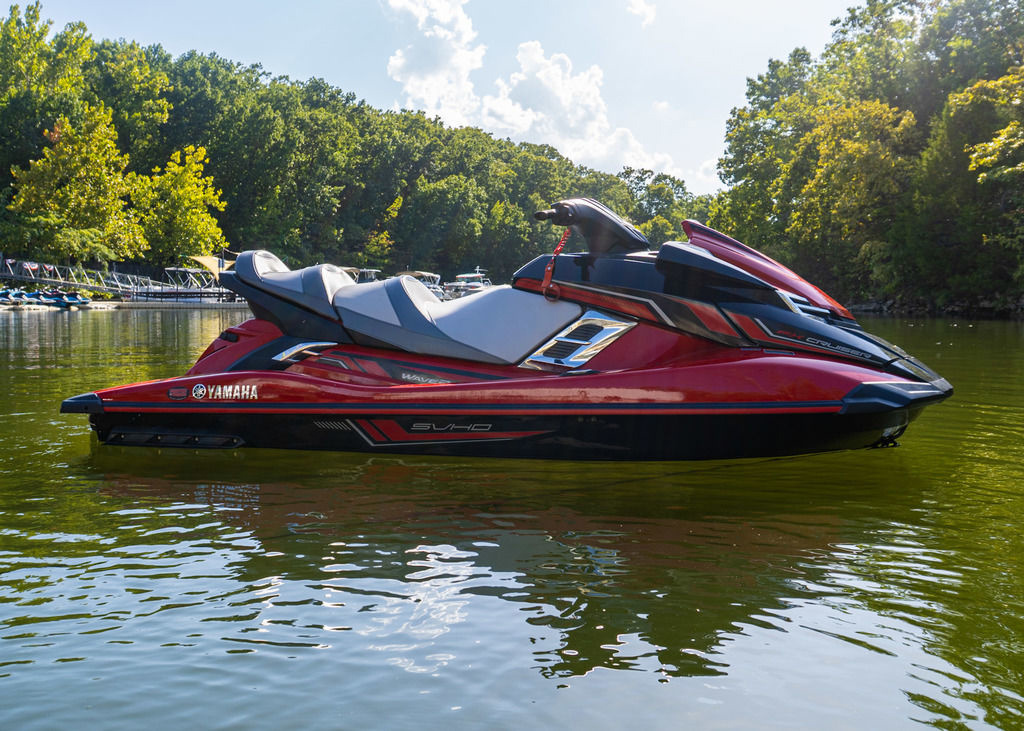 2017 Yamaha Waverunners FX Cruiser SVHO - RedBlack in osage beach MO