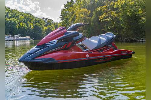 2017 Yamaha Waverunners FX Cruiser SVHO - RedBlack in osage beach MO