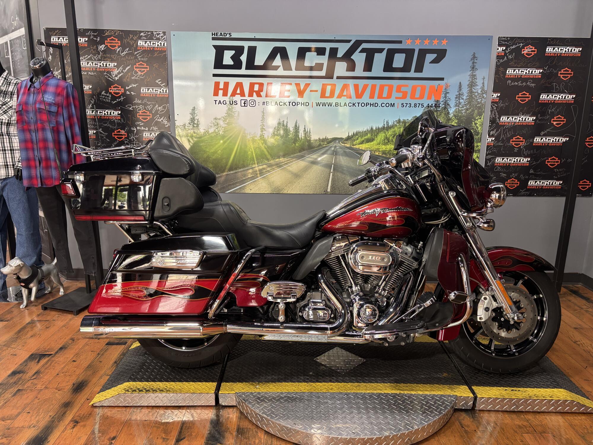 2011 Harley-Davidson CVO Ultra Classic Electra Glide Cruiser motorcycle