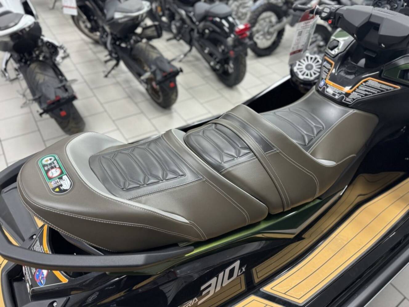 A photo of this 2025 Kawasaki Ultra® 310LX