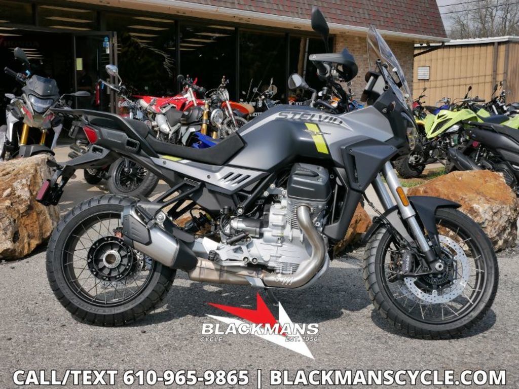 2025 Moto Guzzi Stelvio in Emmaus, PA