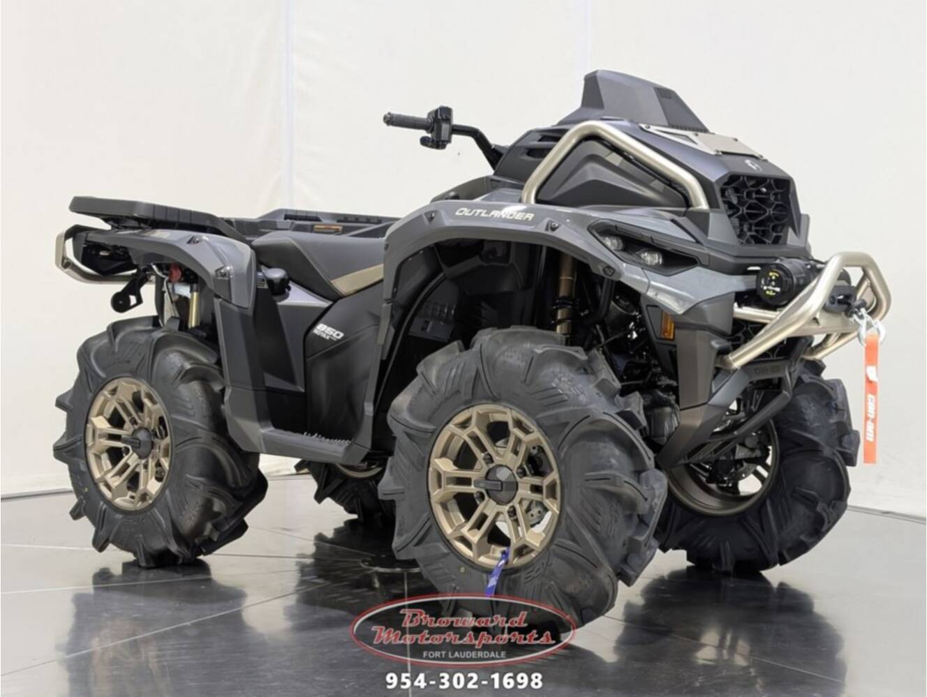 A photo of this 2026 Can-Am Outlander X mr 850