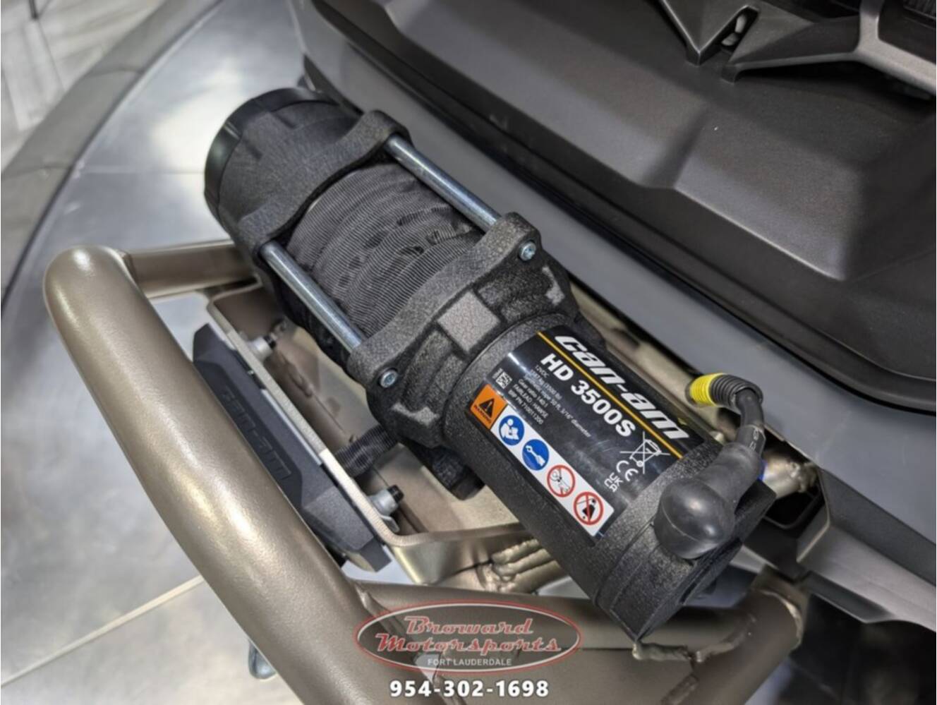 A photo of this 2026 Can-Am Outlander X mr 850