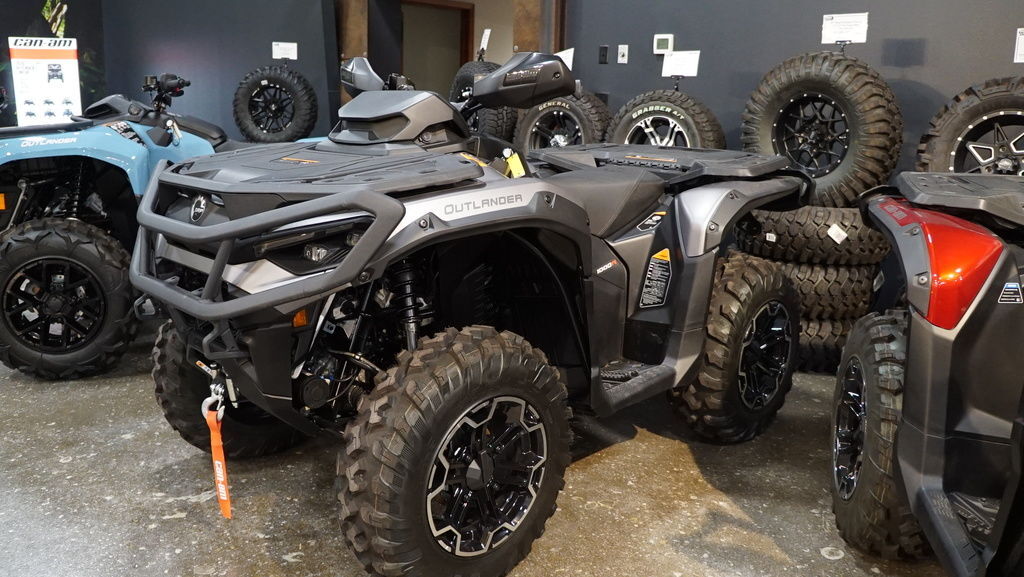 2025 Can-Am Outlander XT 1000R in watkins MN