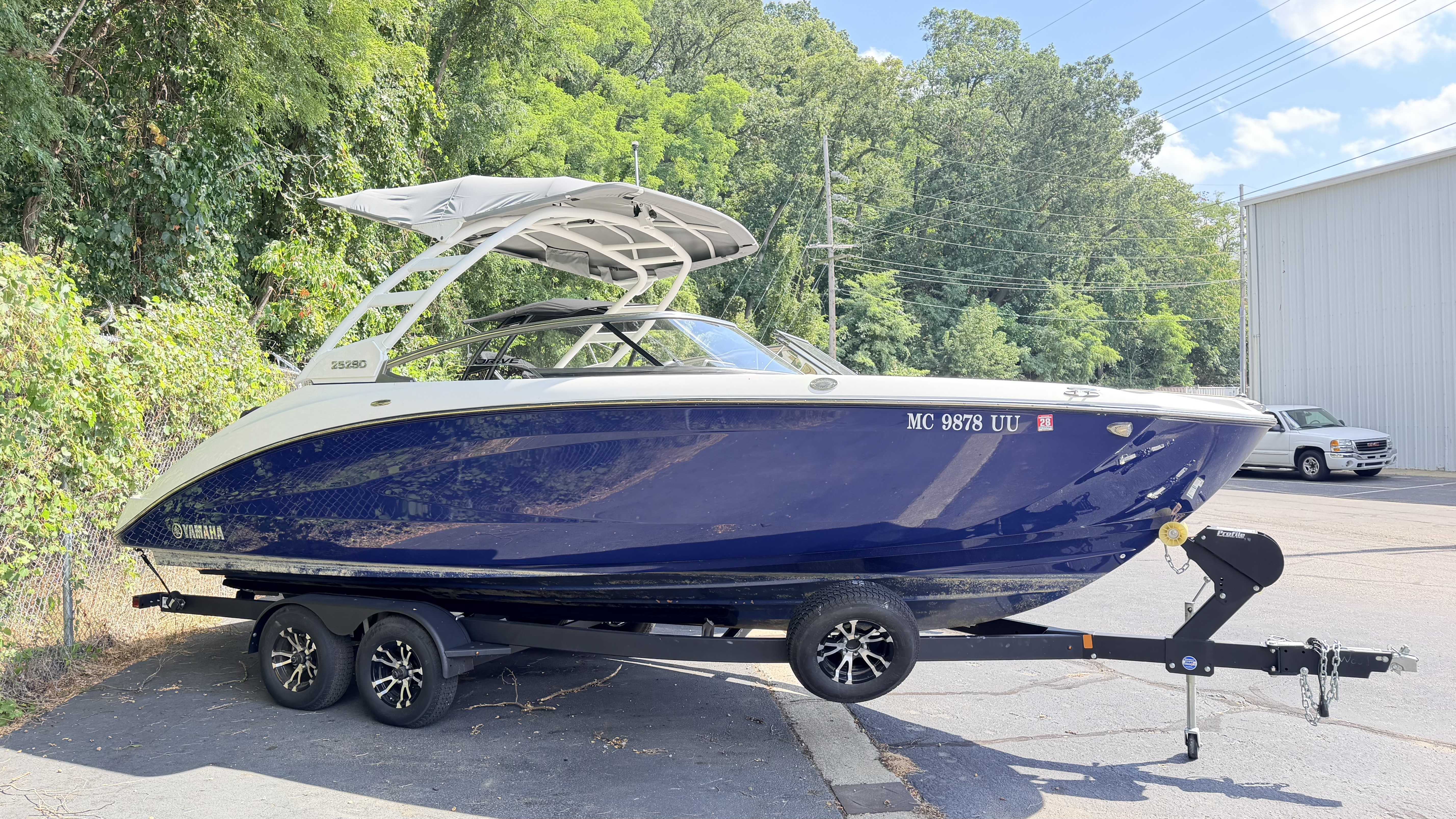 2022 Yamaha Boats 252SD in michigan city IN