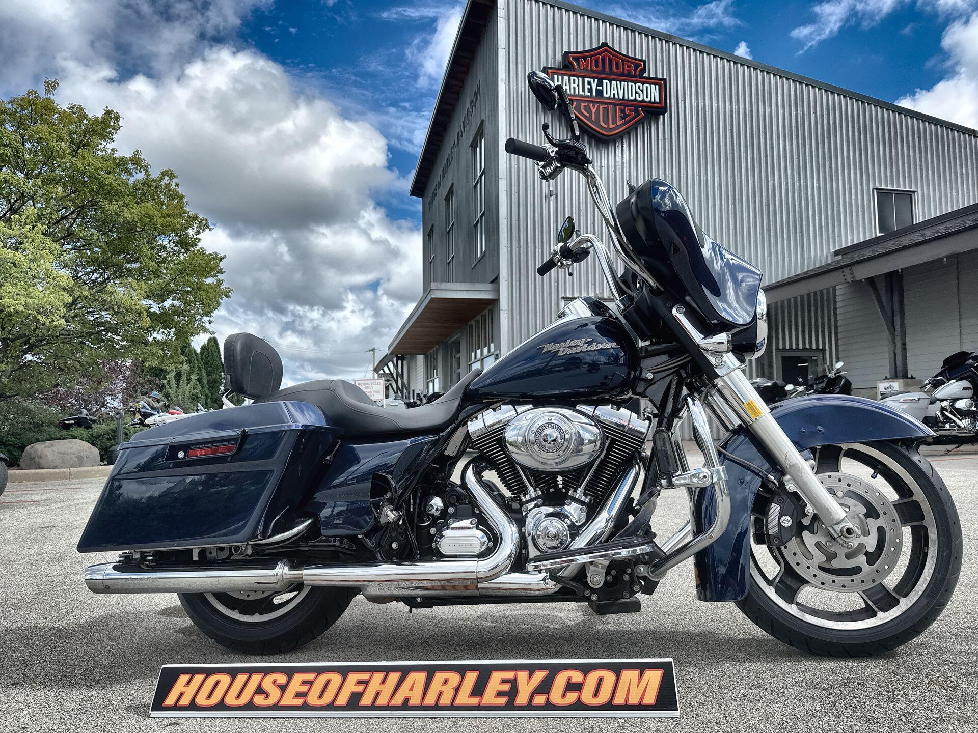 2012 Harley-Davidson Street Glide in Milwaukee, WI