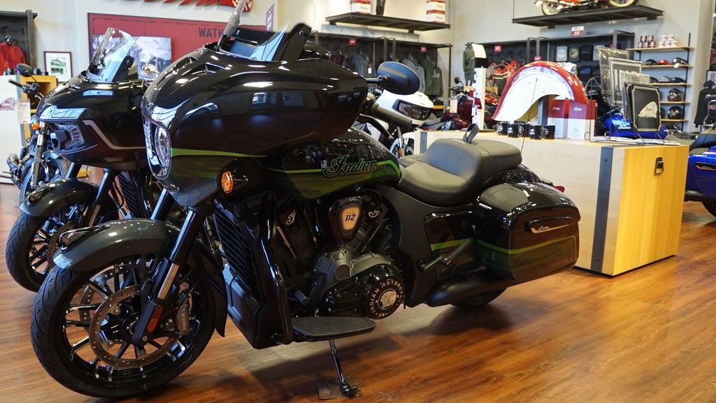 2026 Indian Motorcycle® Chieftain PowerPlus Dark Horse Signature Series Abyss M DARK HORSE in Watkins, MN