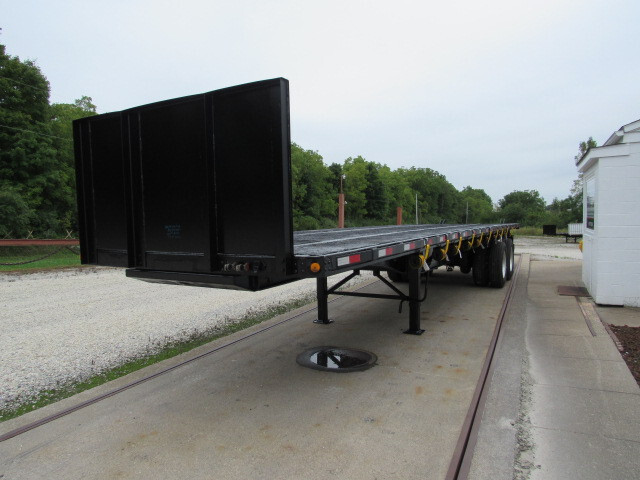 2015 Utility 36' 6"' X 102" Princeton/Moffett Trailer in Grabill, IN