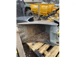 John Deere 20 inch bucket