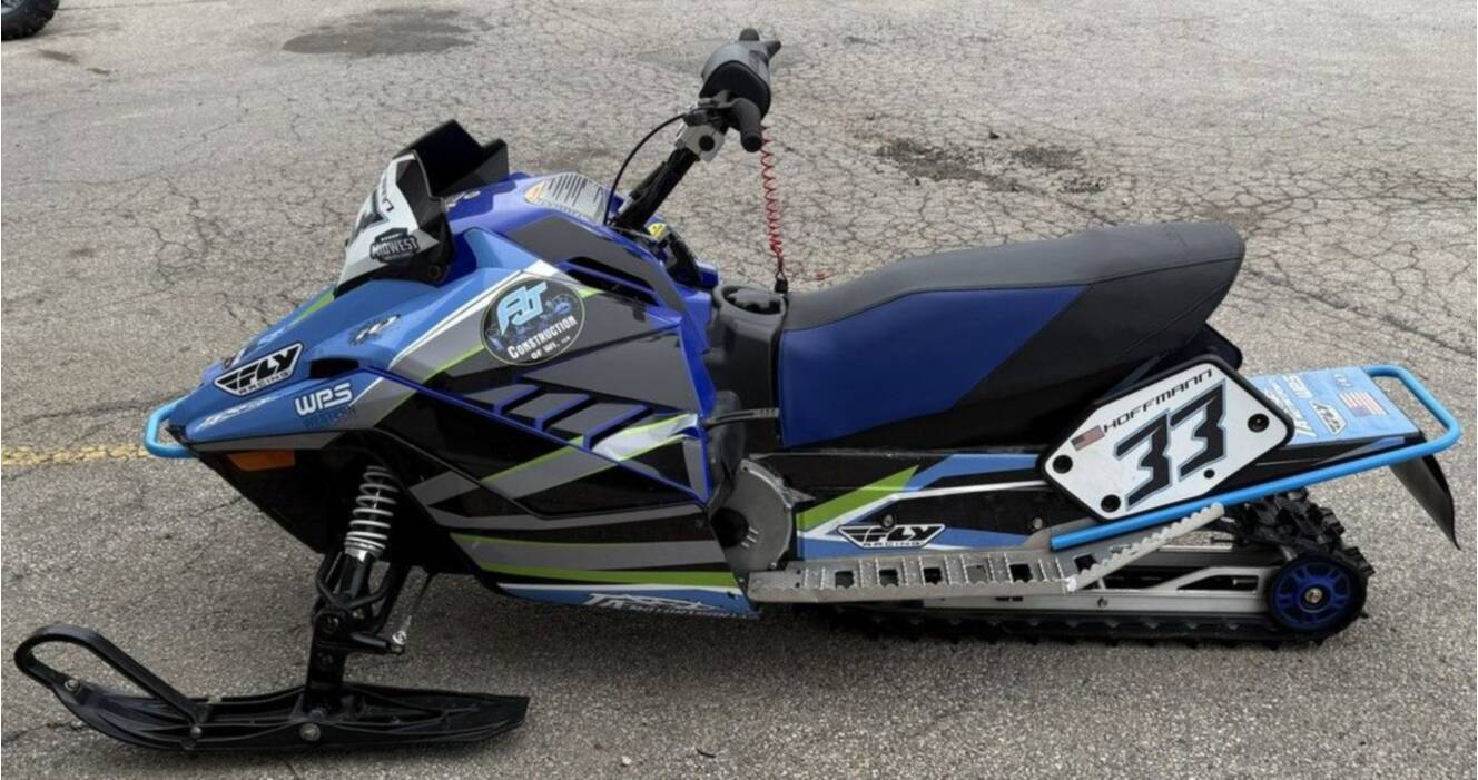A photo of this 2023 Yamaha Snoscoot ES
