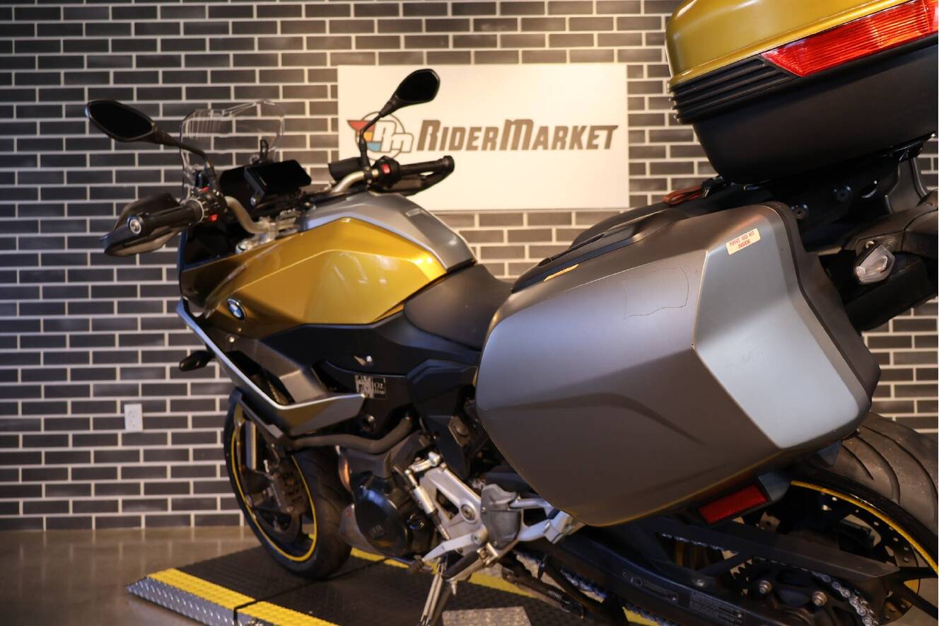 A photo of this 2021 BMW F 900 XR