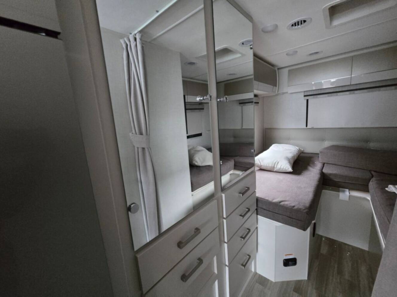 A photo of this 2026 Thor Motor Coach Vegas 26.2