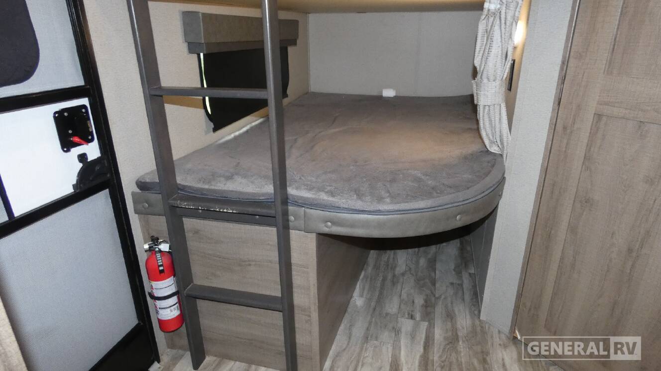 A photo of this 2022 Grand Design IMAGINE 2800BH
