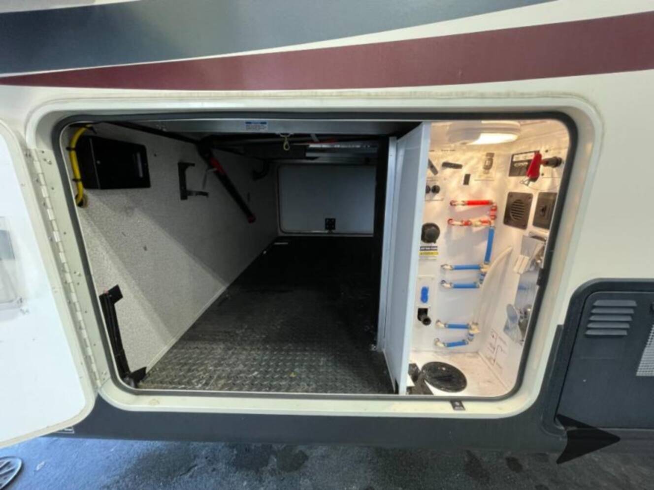 A photo of this 2019 Forest River Rv Cedar Creek Silverback 33IK