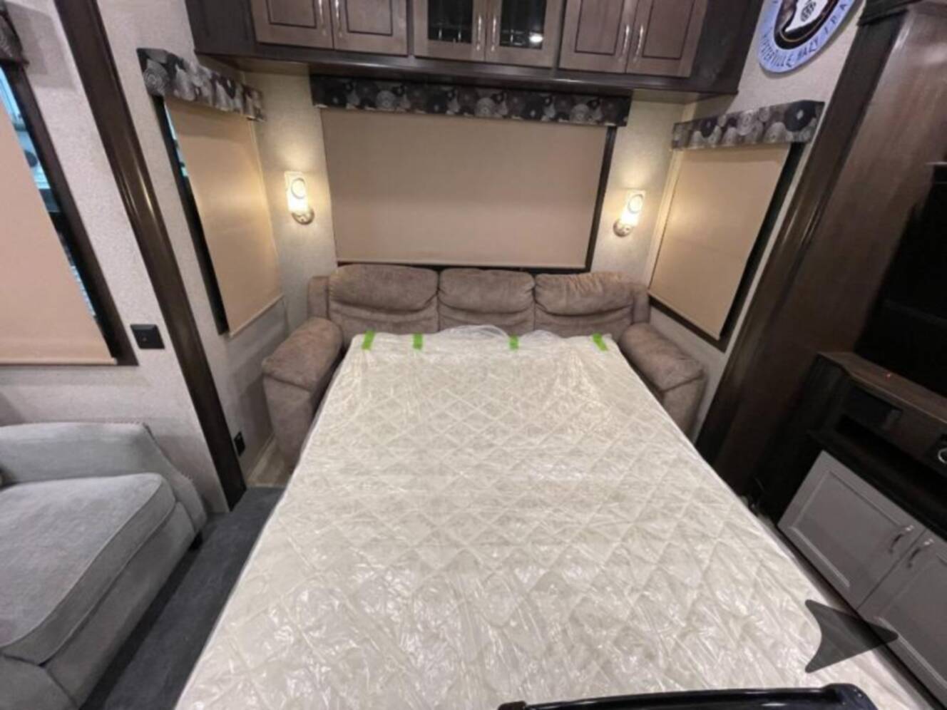 A photo of this 2019 Forest River Rv Cedar Creek Silverback 33IK