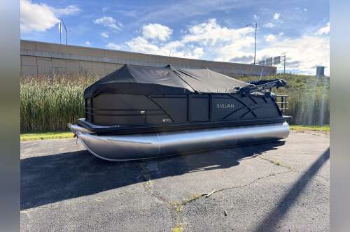 2027 Sylvan MIRAGE 8520 CLZ DH X3 CLZ in oshkosh WI