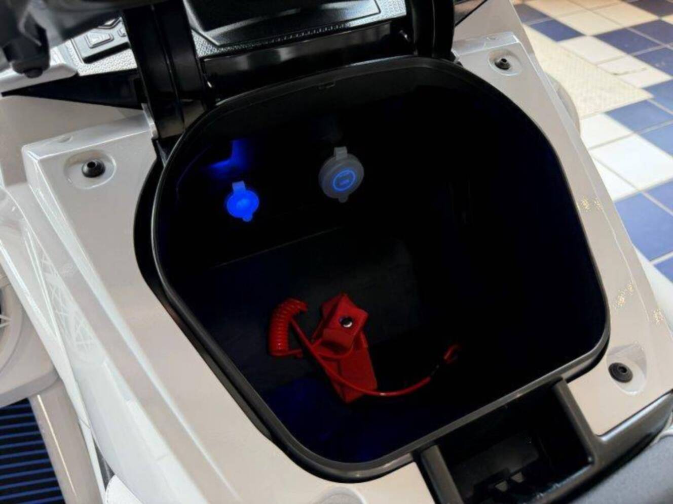 A photo of this 2026 Yamaha Waverunner VX Deluxe w/ Audio