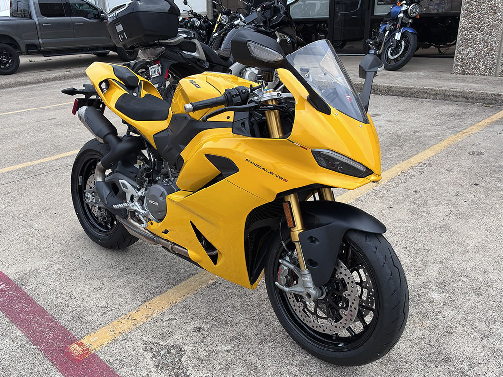 2026 Ducati Panigale V2 S Ducati Yellow in plano TX