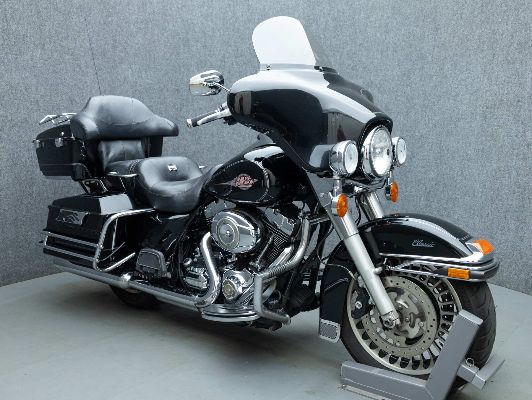 2009 Harley Davidson FLHTC ELECTRA GLIDE CLASSIC CLASSIC in Pembroke, NH