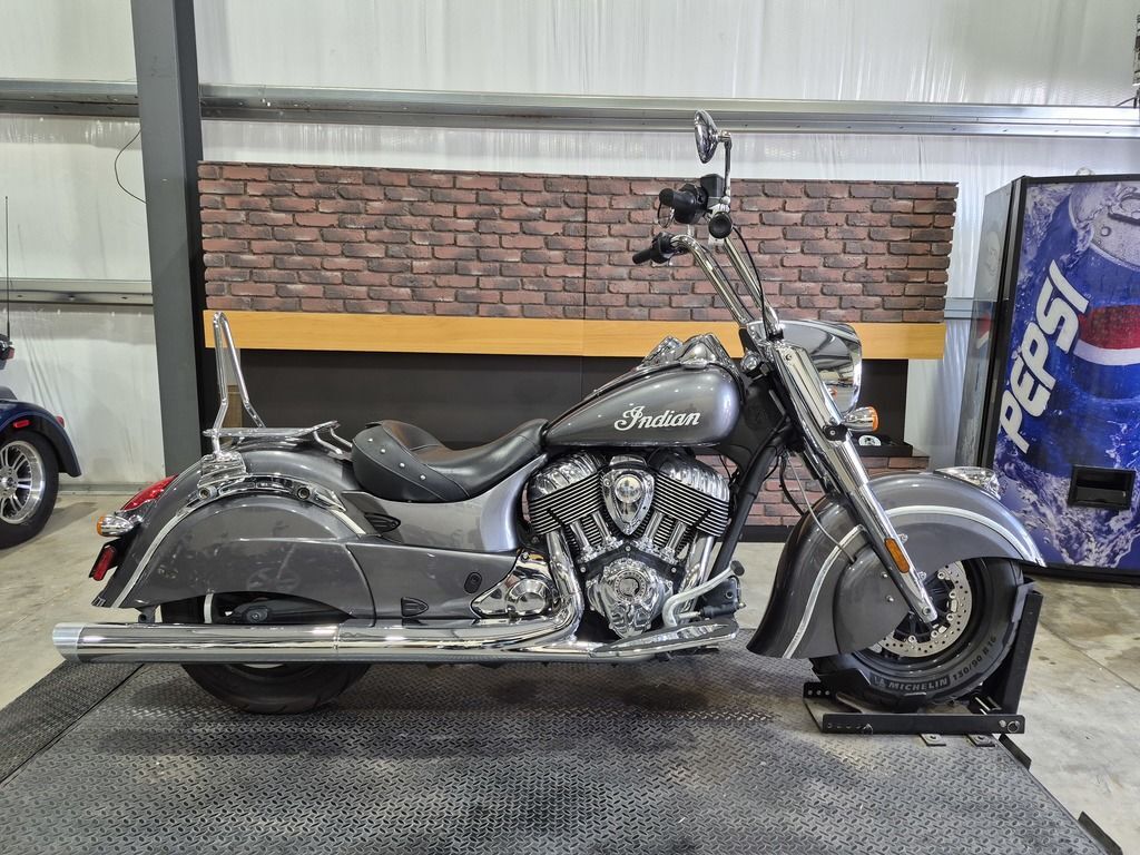 2018 Indian Motorcycle® Chief® ABS Steel Gray BASE in Wichita, KS