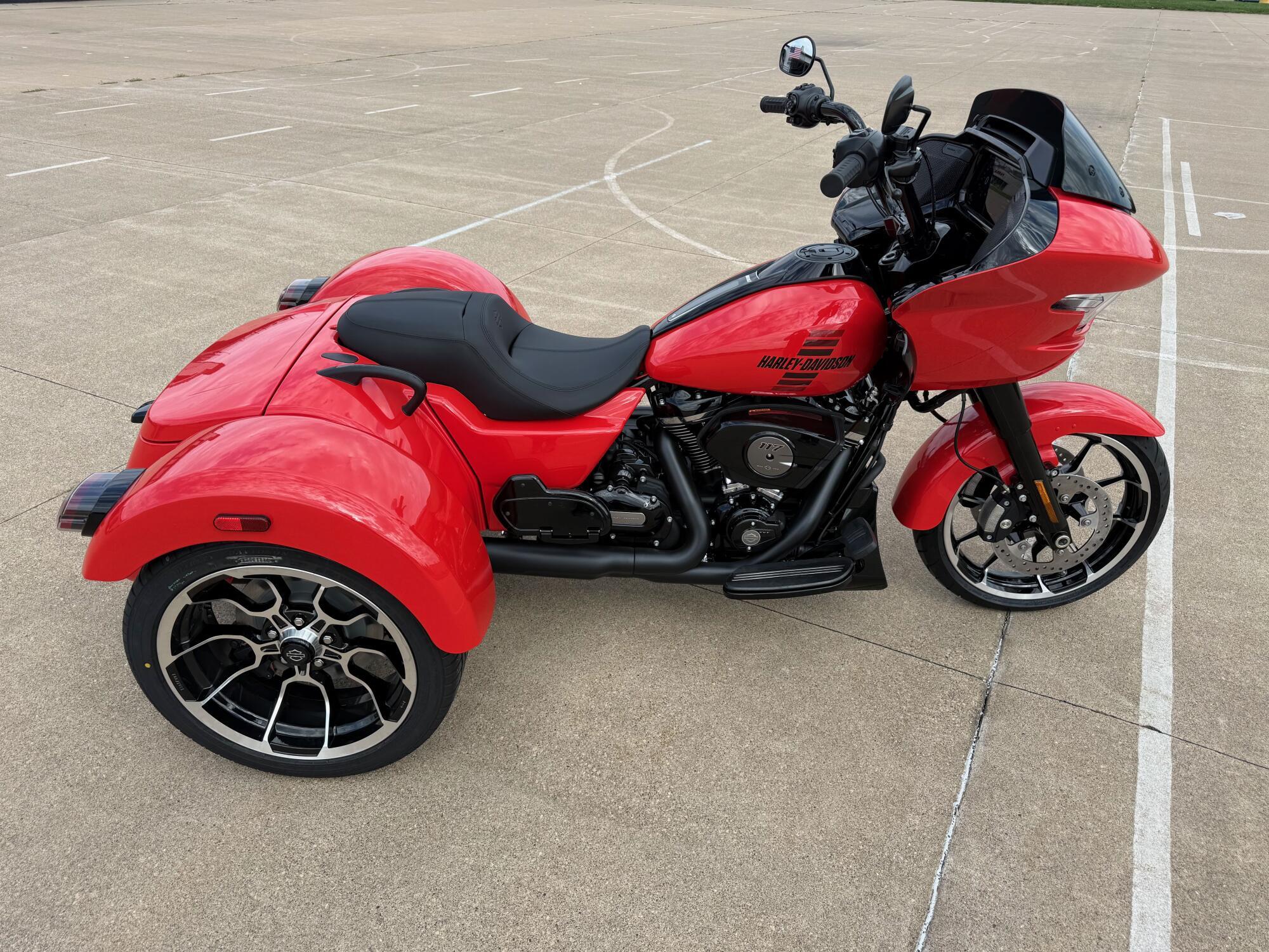 2026 Harley-Davidson Road Glide 3 in clinton IA
