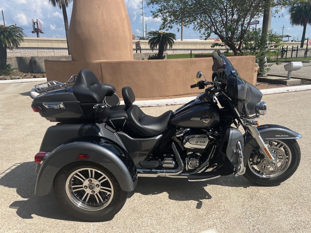 2022 Harley-Davidson® FLHTCUTG - Tri Glide® Ultra ULTRA CLASSIC in Beaumont, TX