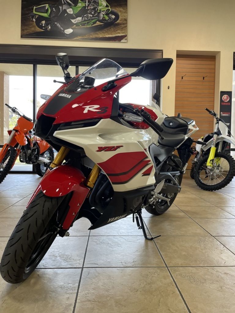 2026 Yamaha YZF-R3 70th Anniversary Edition Sportbike motorcycle