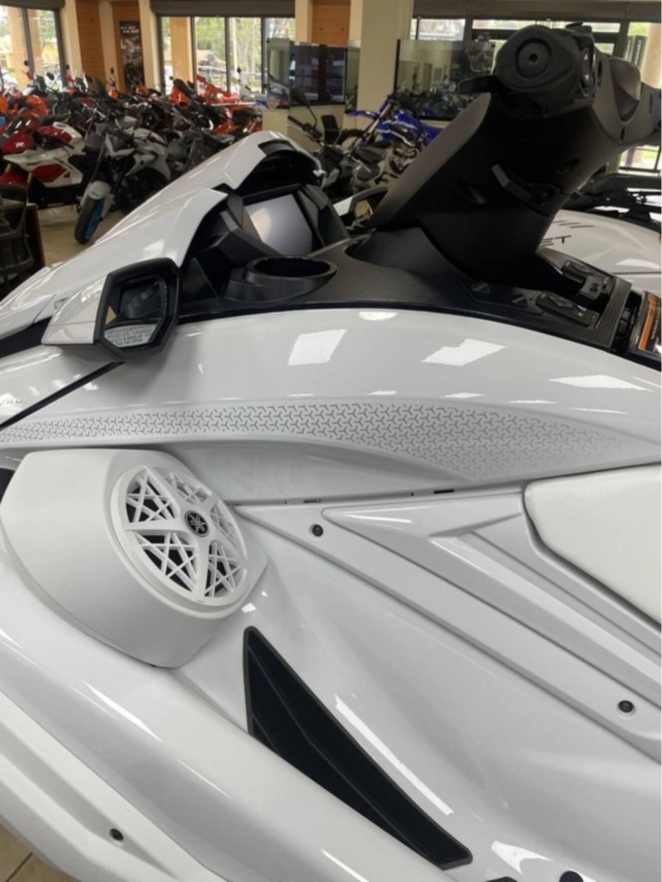 A photo of this 2026 Yamaha Waverunners FX Cruiser SVHO®