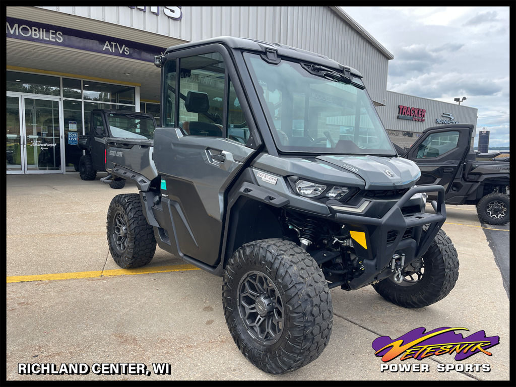 2023 Can-Am Defender Limited HD10 in richland center WI