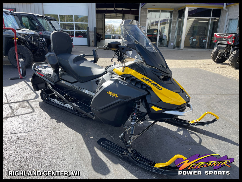 2027 Ski-Doo Grand Touring Sport 900 ACE 137 ES S-Rip 1.25 S_Lev_4.5 900 ACE TURBO 130 in richland center WI