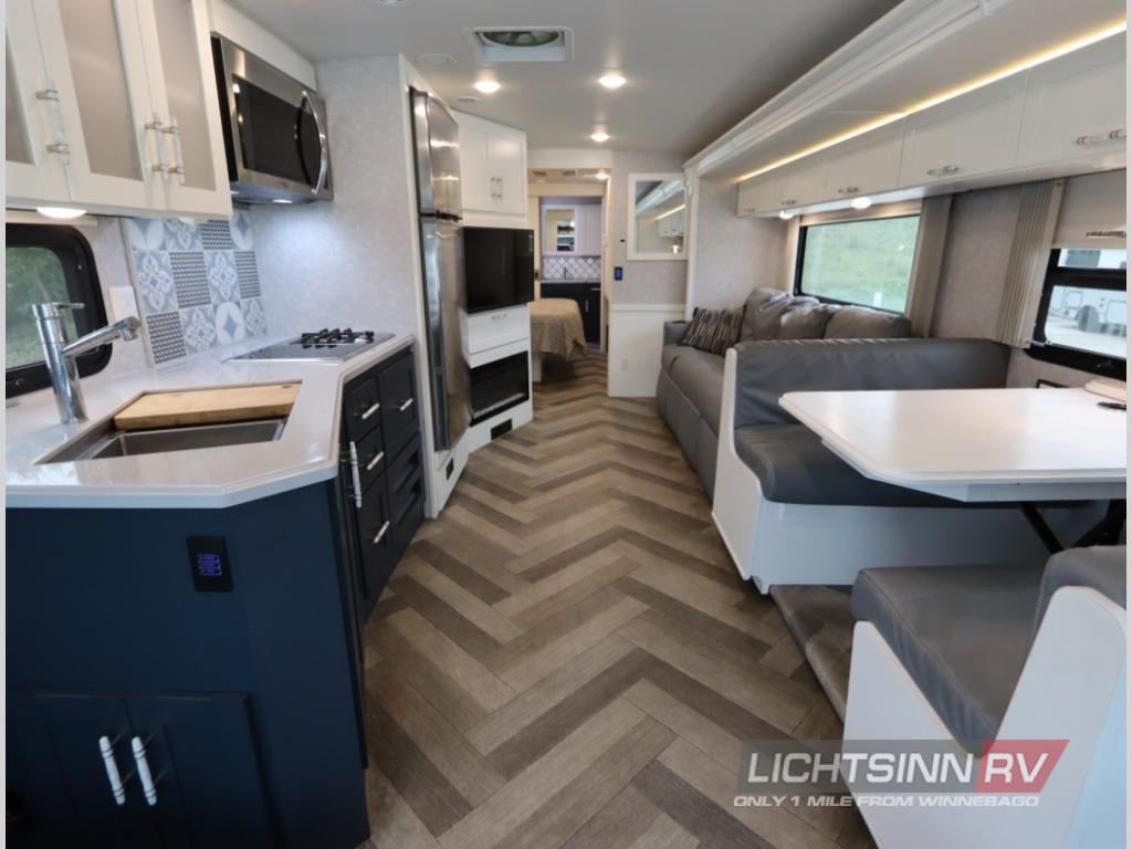 2024 Winnebago Adventurer 35F in forest city IA