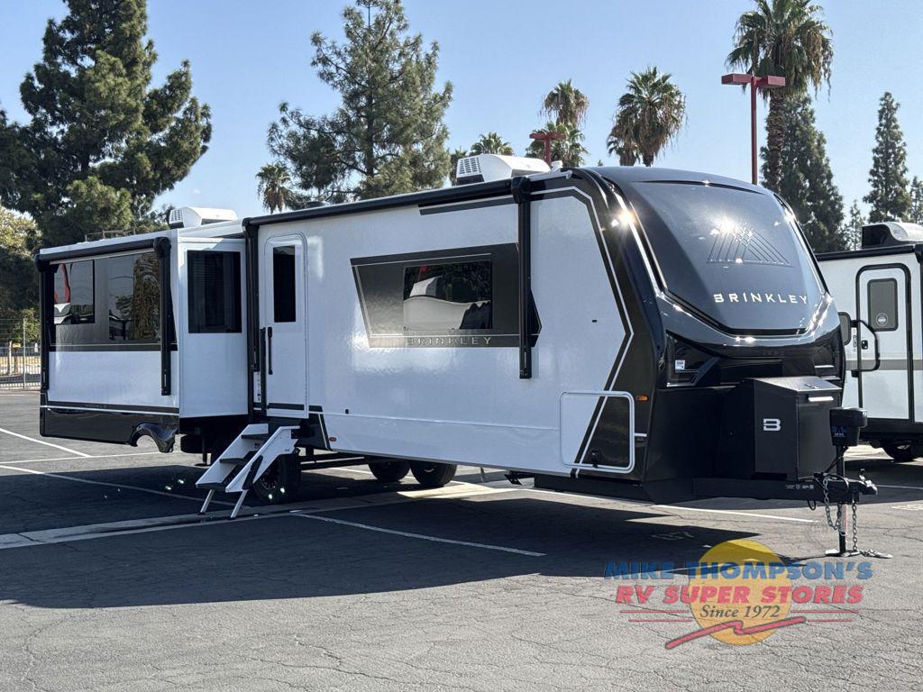 2027 Brinkley Model Z Air 310 in colton CA