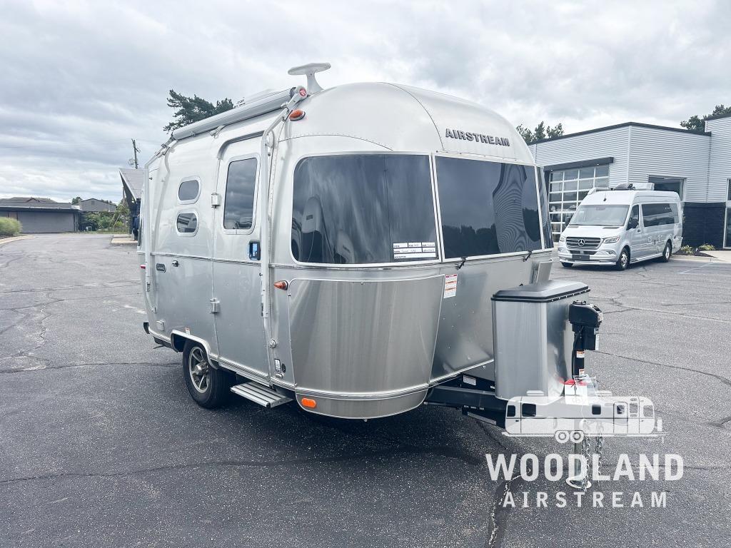 2025 Airstream Caravel 16RB RV