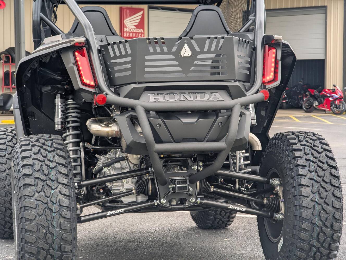 A photo of this 2026 Honda Talon 1000X