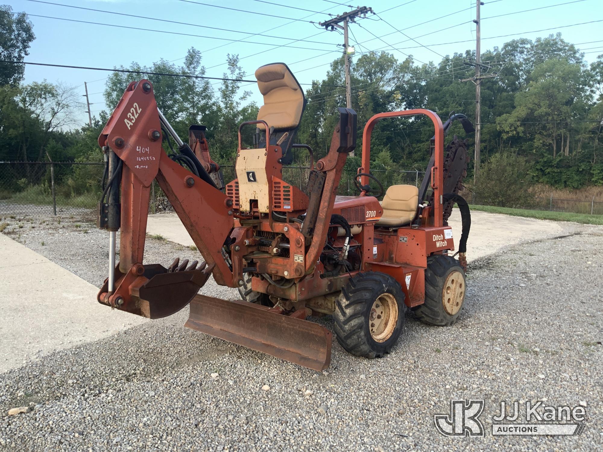 2002 Ditch Witch 3700DD in Fort Wayne, IN