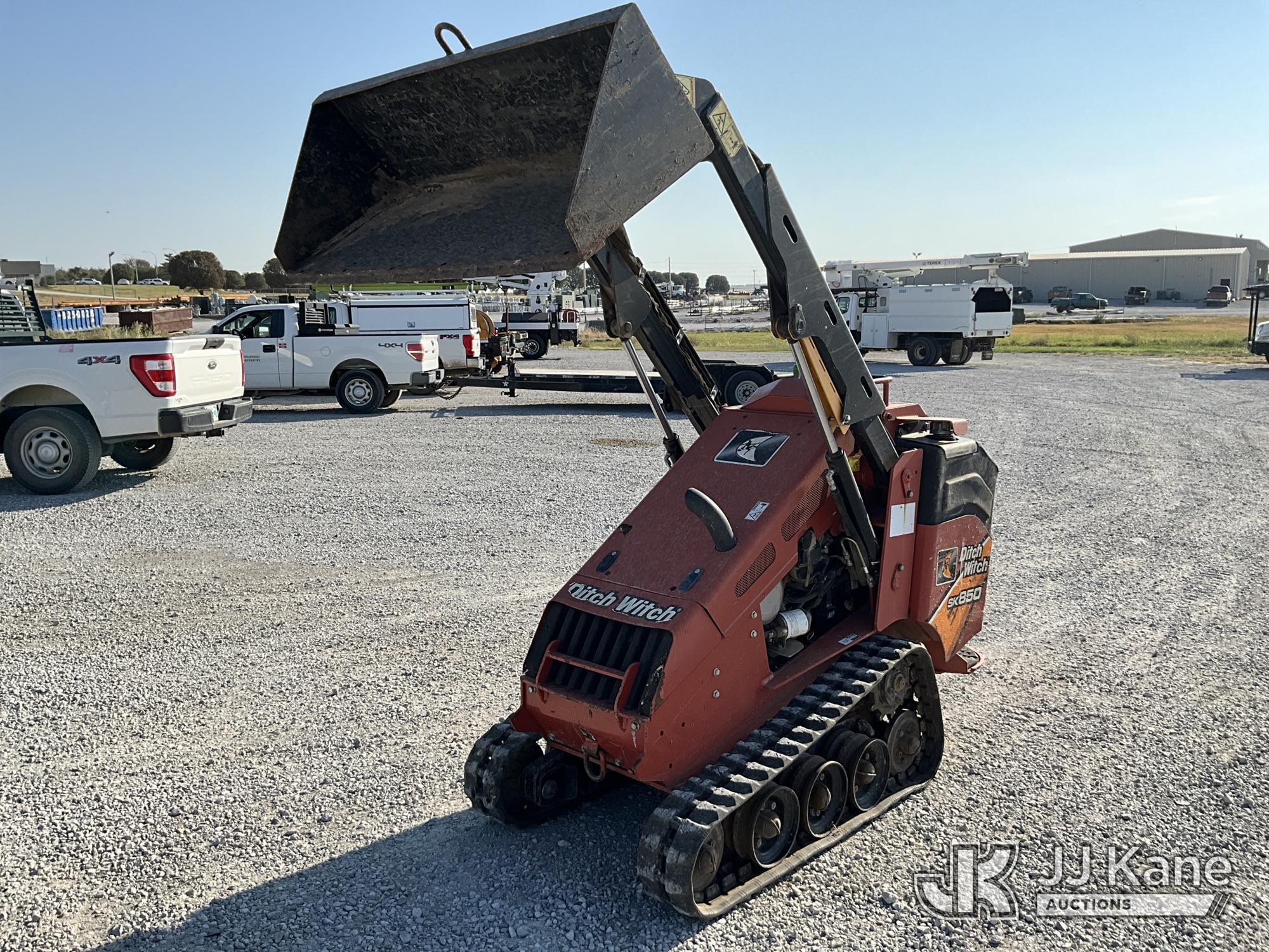 2016 Ditch Witch SK850 in Vinita, OK