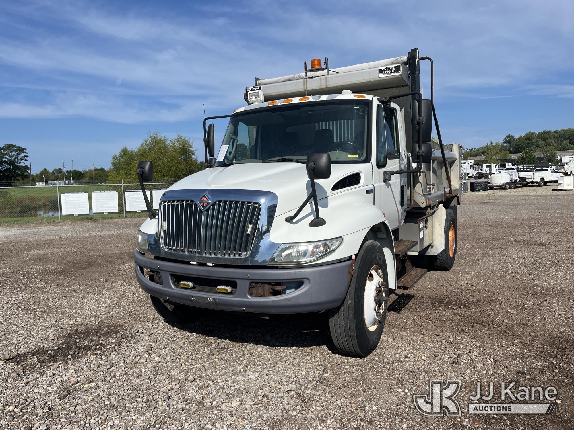 2012 INTERNATIONAL 4300 in Louisville, OH