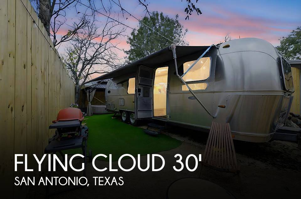 2015 Airstream Flying Cloud 30FB Bunk in san antonio TX