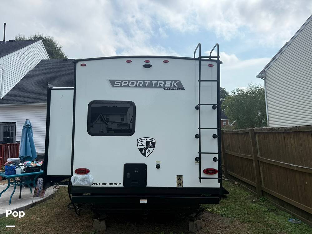 2024 Venture Rv SportTrek 333VIK in chesapeake VA