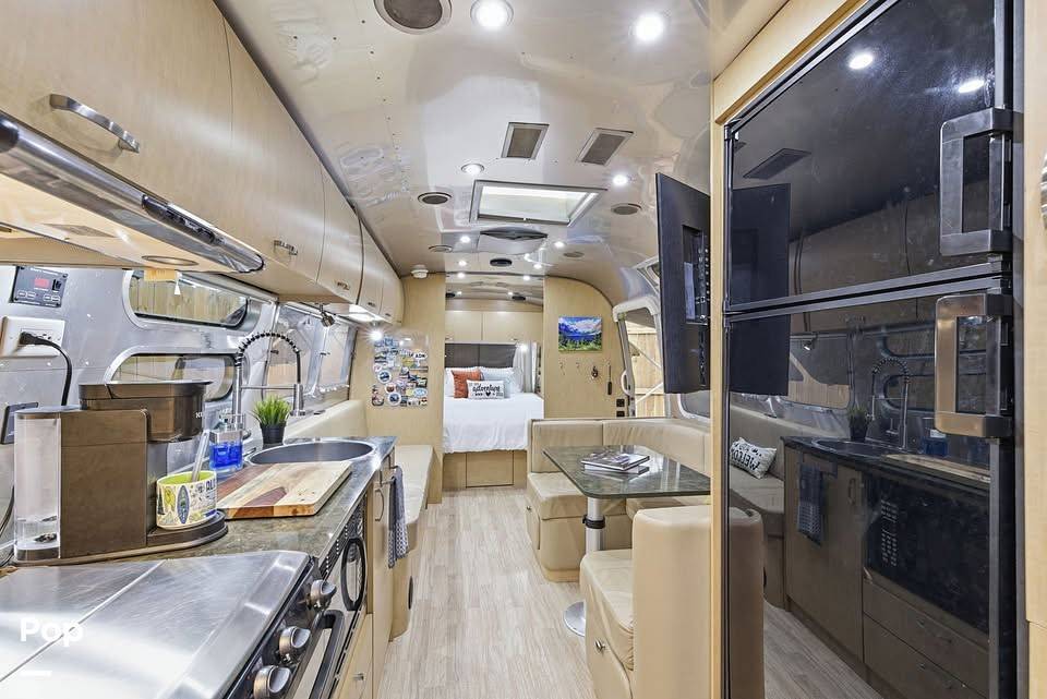 2015 Airstream Flying Cloud 30FB Bunk in san antonio TX