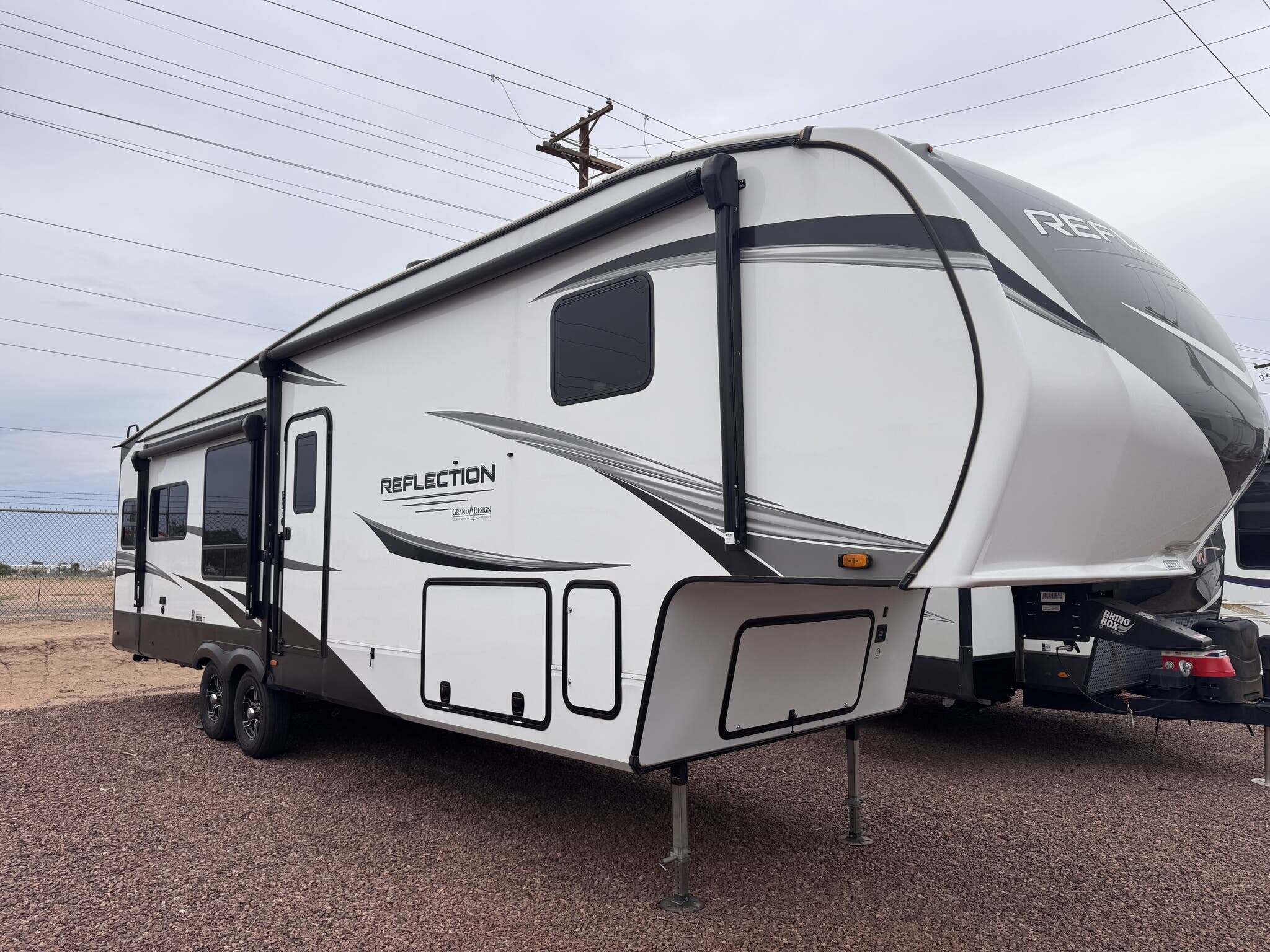 2024 Grand Design Reflection 337RLS RV