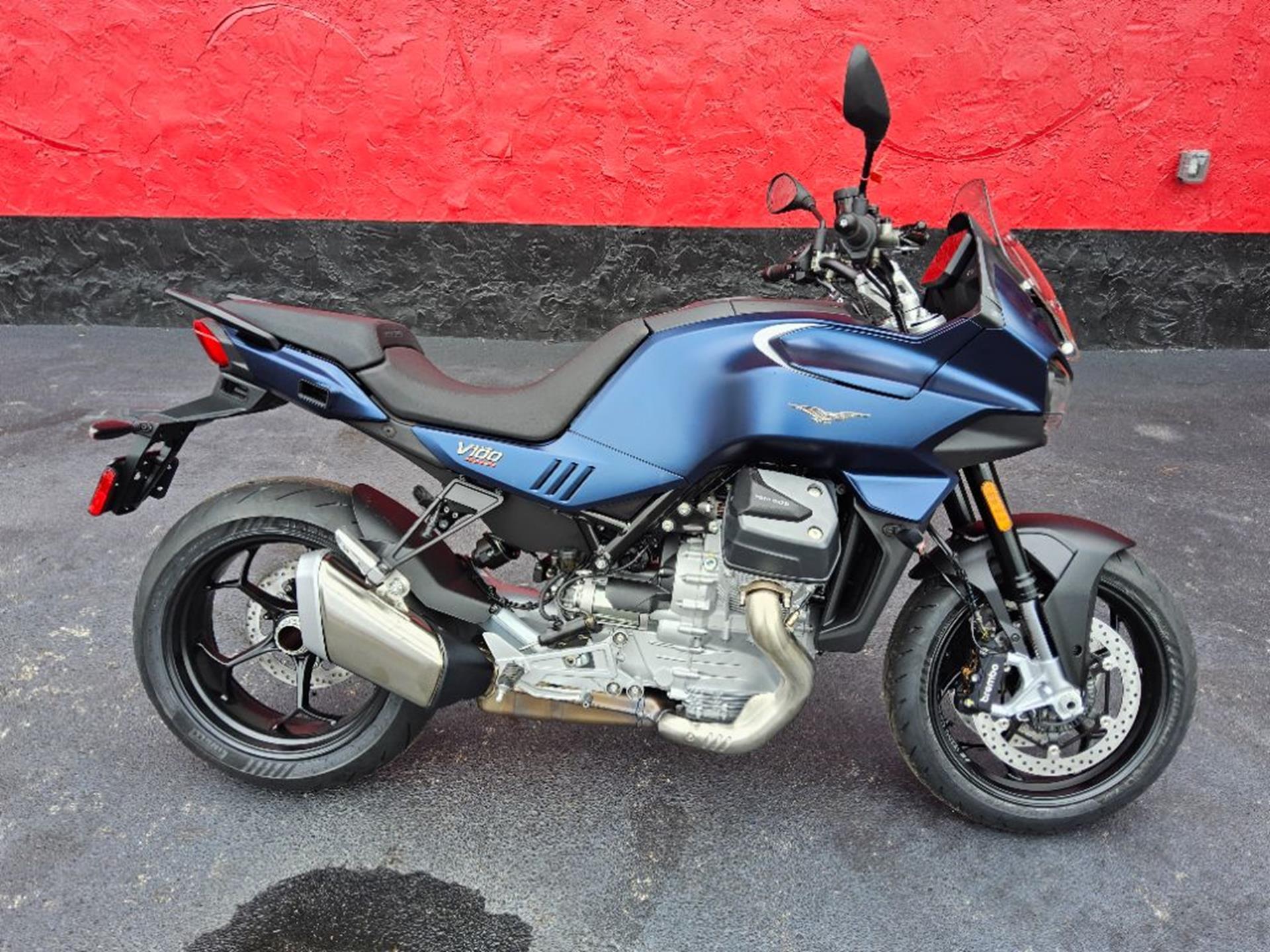 2027 Moto Guzzi V100 Mandello MANDELLO in Fort Myers, FL