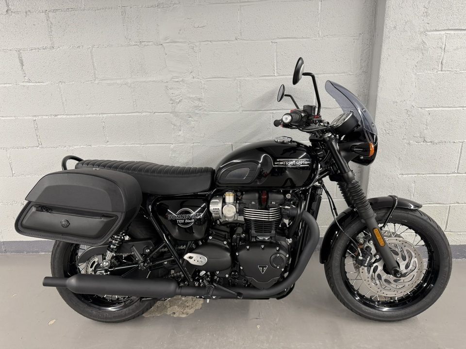 2026 Triumph Bonneville T120 Black BLACK in Elmsford, NY