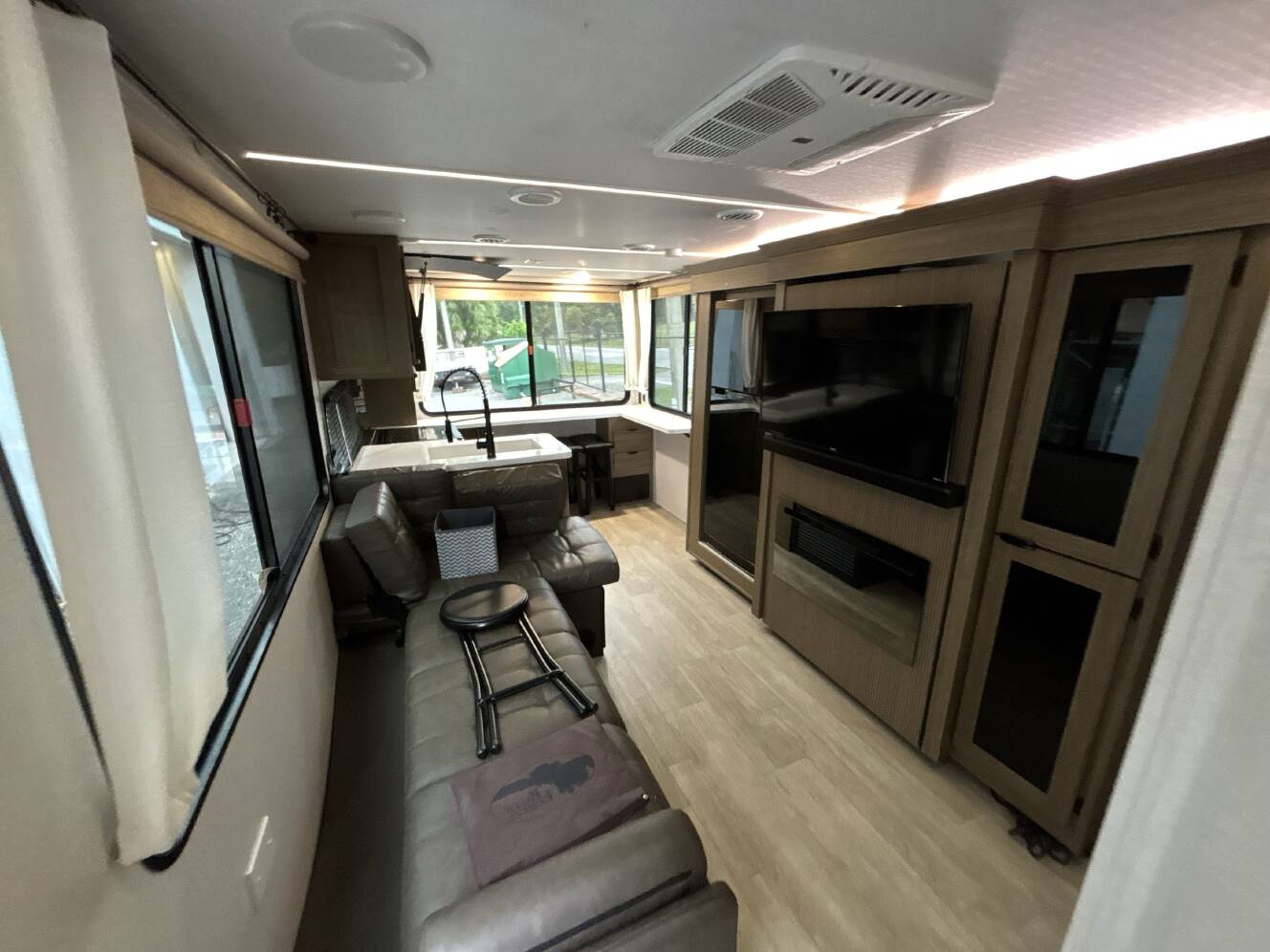 A photo of this 2025 Forest River SALEM CRUISE LITE 24VIEW