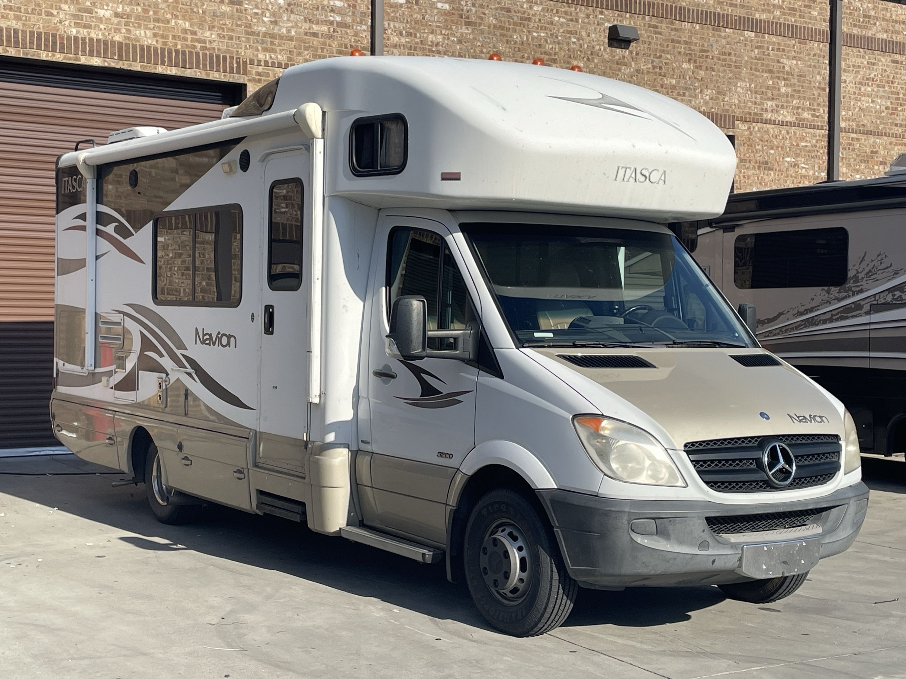 2011 Itasca NAVION 24K in buford GA