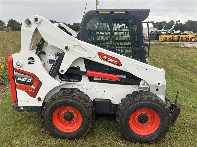 2023 BOBCAT S650 in Sigourney, IA