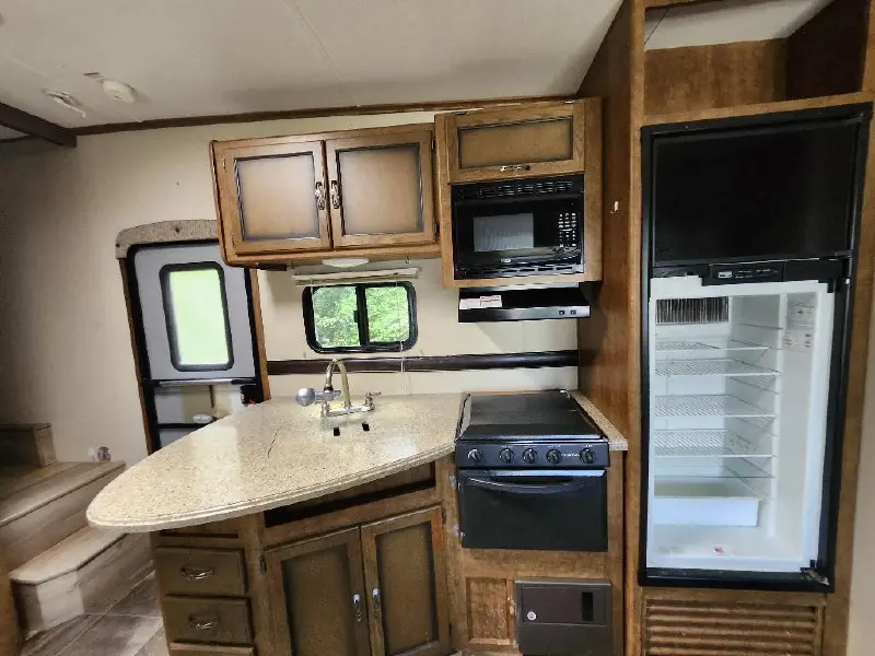 2017 CROSSROADS SUNSET TRAIL RESERVE 31BH
